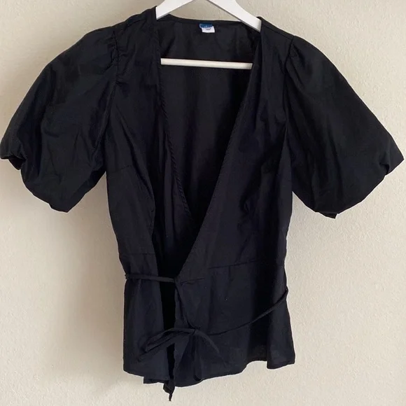 Old Navy Waist-Defined Puff-Sleeve Tie-Wrap Blouse Black S - Picture 4 of 10